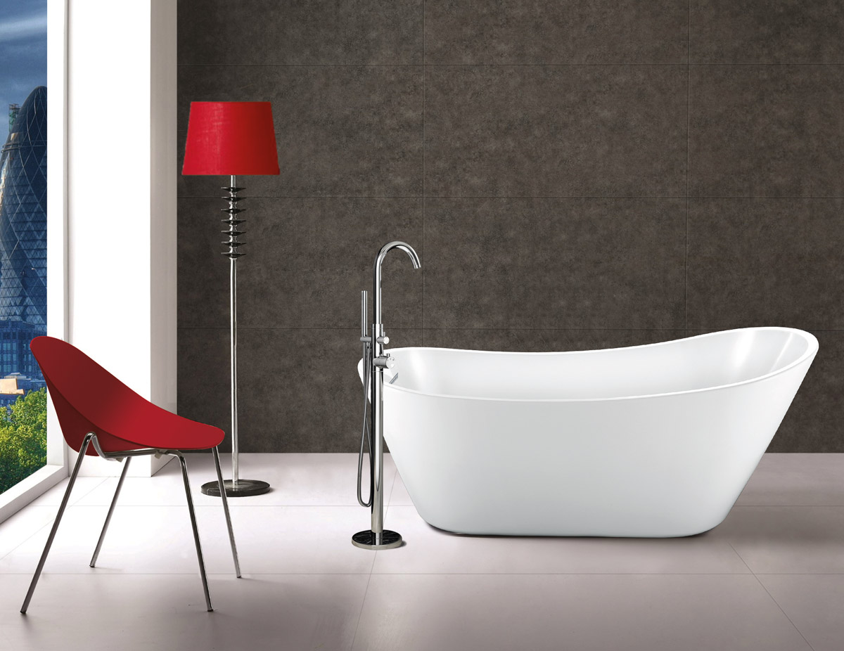 The Arruba Modern Freestanding Slipper Bath from VIP Bathrooms - now only 799.99 GBP!